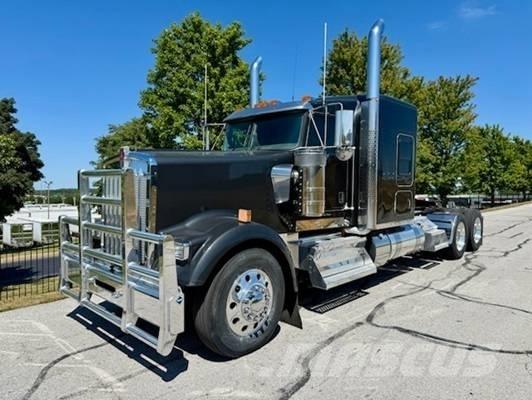 Kenworth W 900 Vlačilci