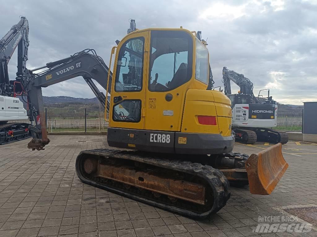 Volvo ECR 88 Midi bagri 7t – 12t