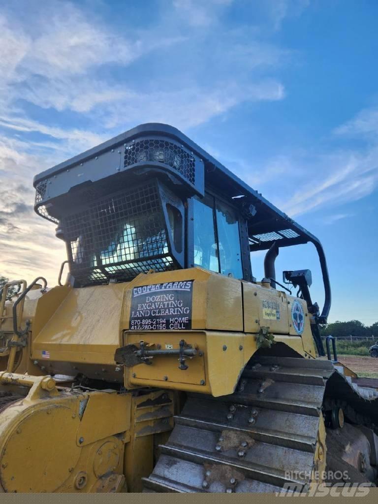 CAT D 6 Buldožerji goseničarji