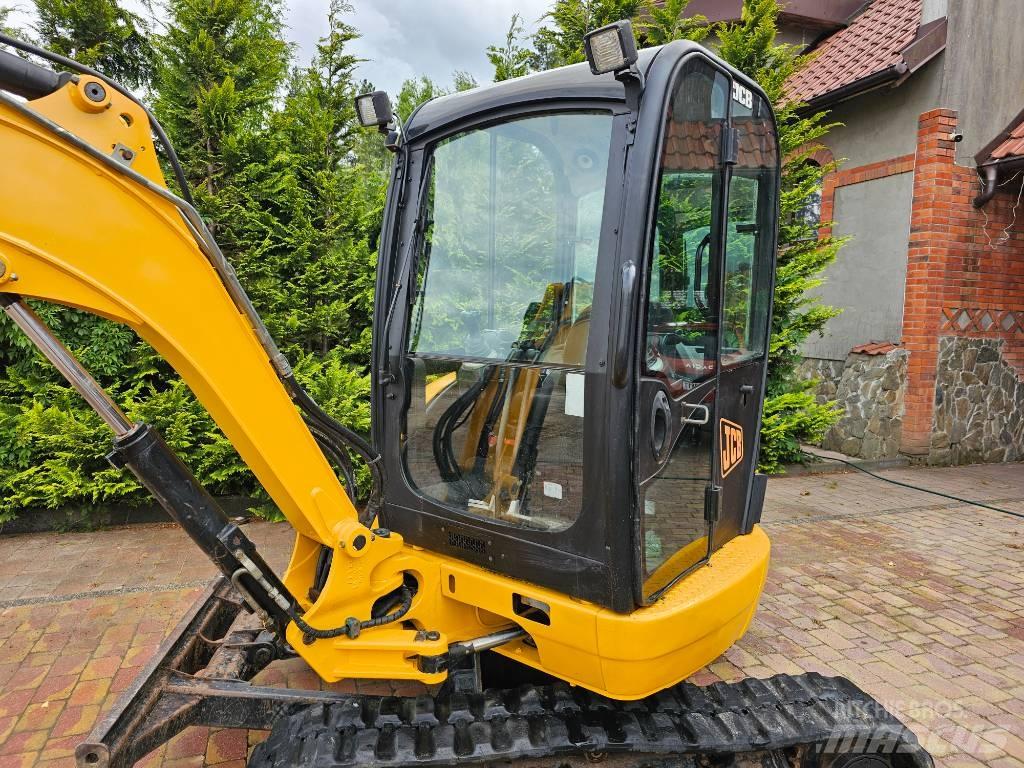 JCB 8025 ZTS Mini bagri <7t