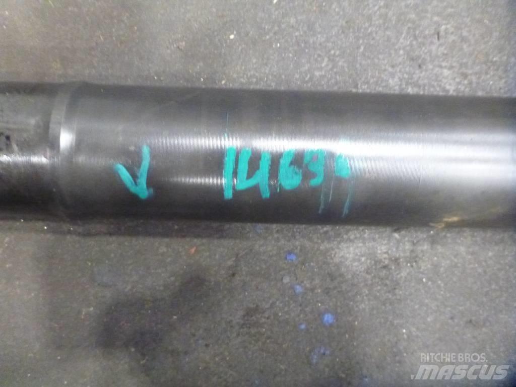  Drivaxel Volvo L180H Osi