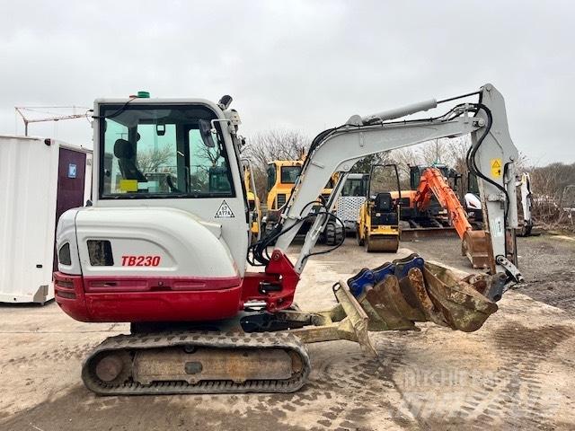 Takeuchi TB 230 Mini bagri <7t