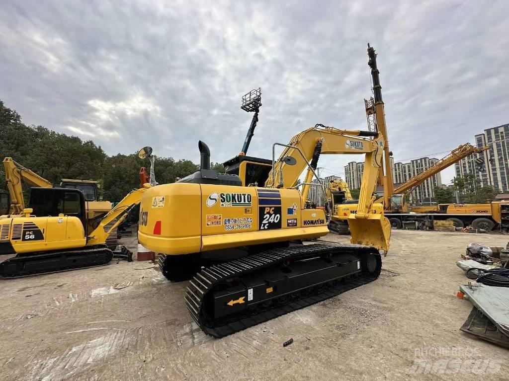 Komatsu PC 240 Bagri goseničarji