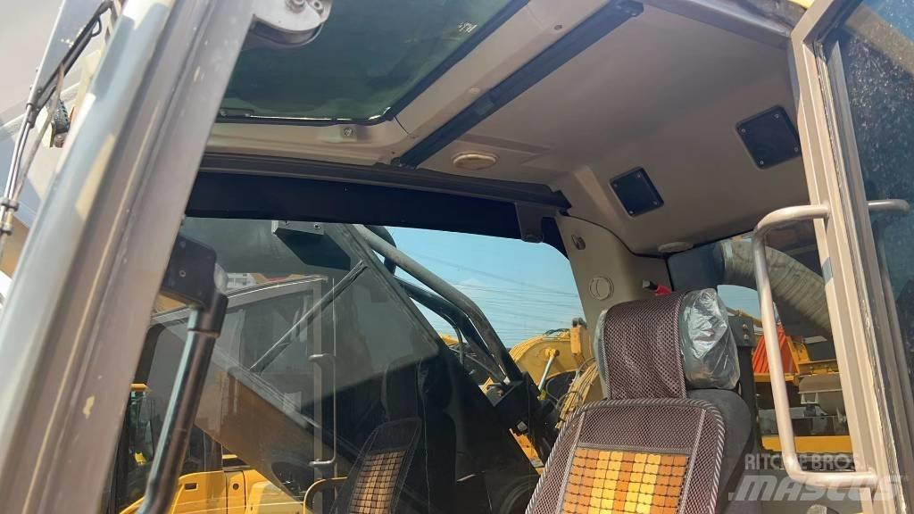 Volvo EC 480 Bagri goseničarji