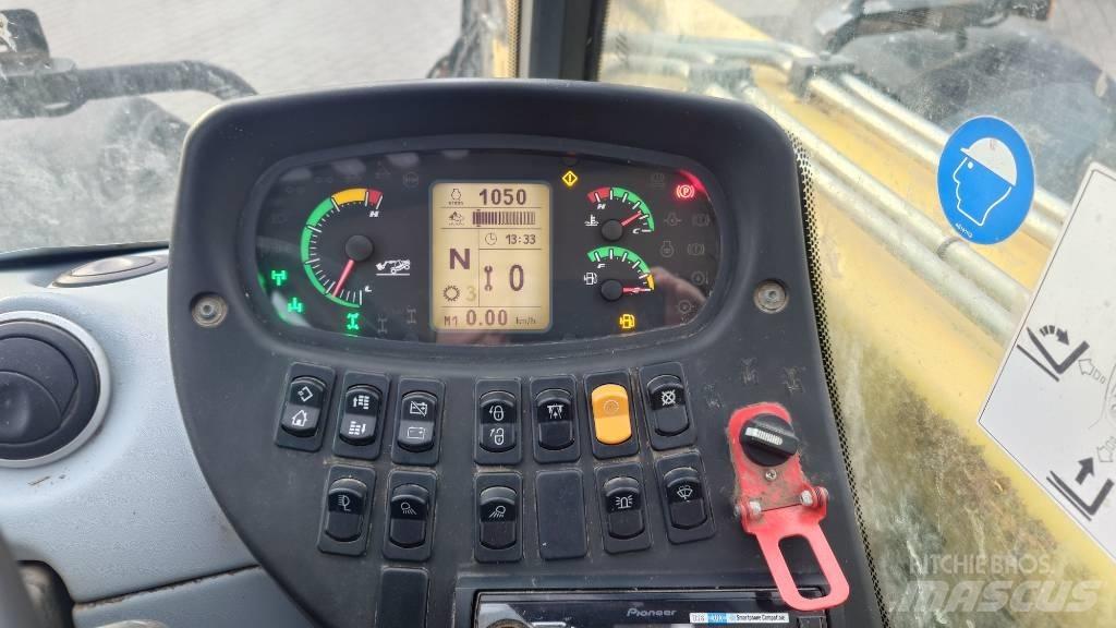 New Holland TH 7.42 Teleskopski viličarji