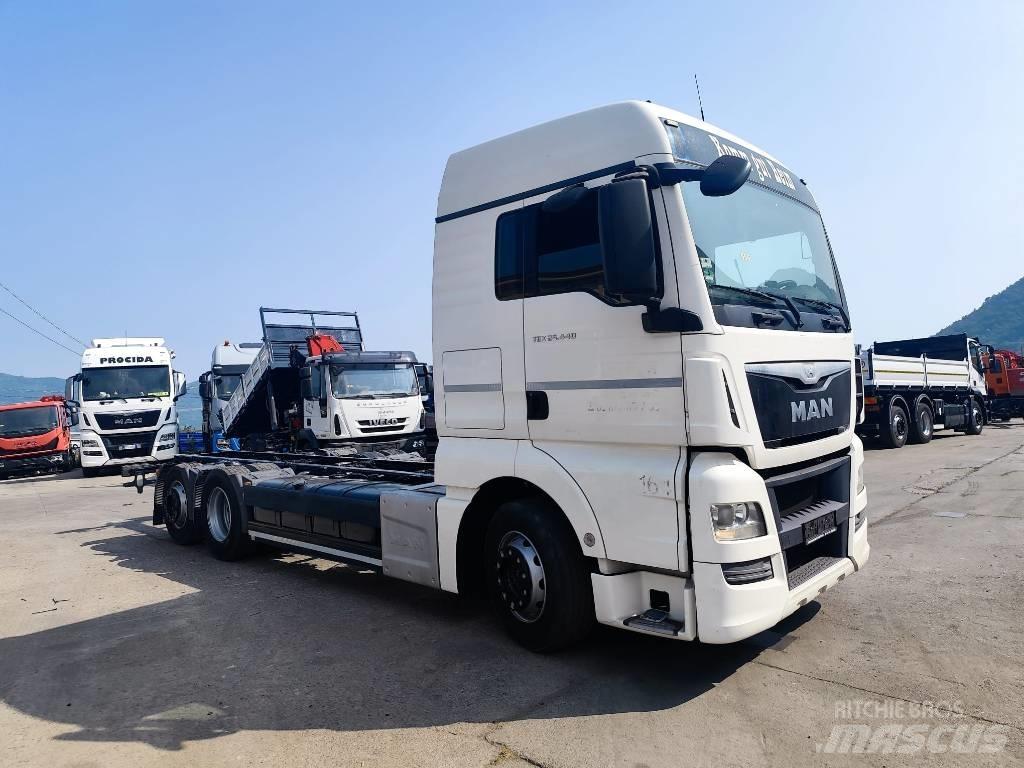 MAN TGX 26.440 Tovornjaki za prevoz avtomobilov z vitlom
