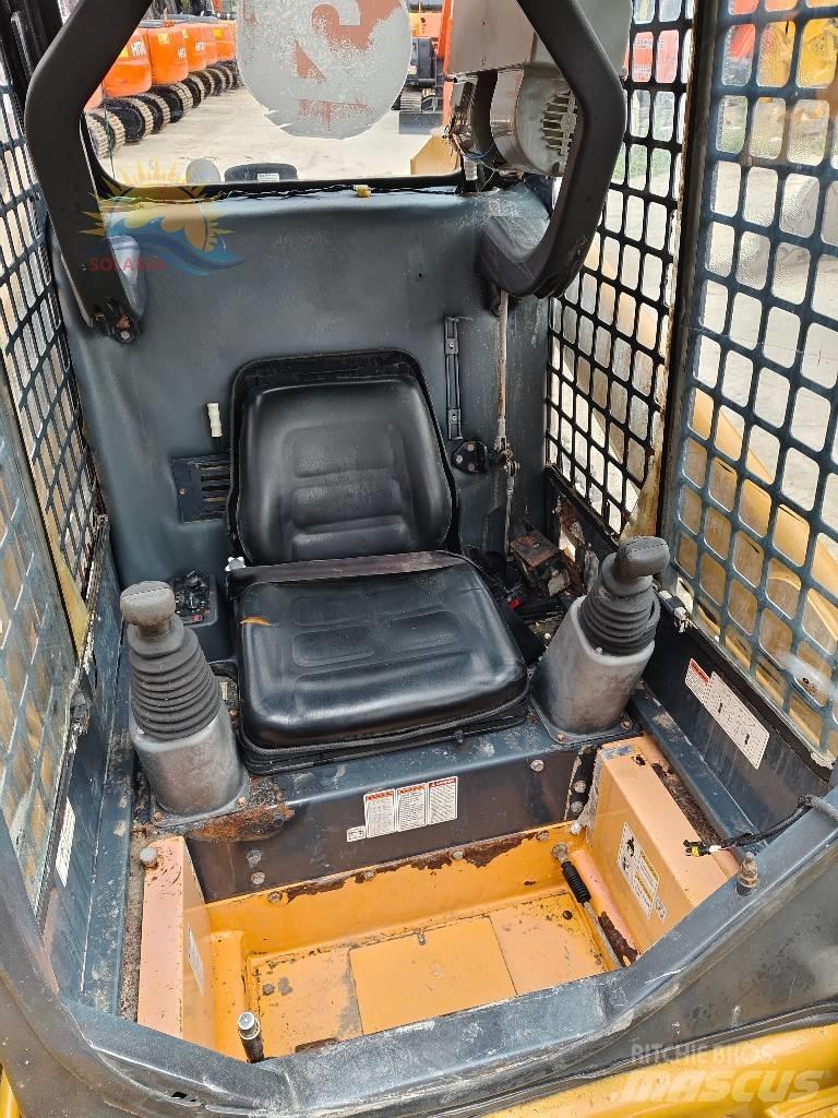 CAT 226c Skid steer mini nakladalci
