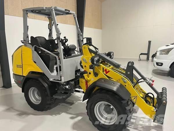 Wacker Neuson WL 28 Kolesni nakladalci