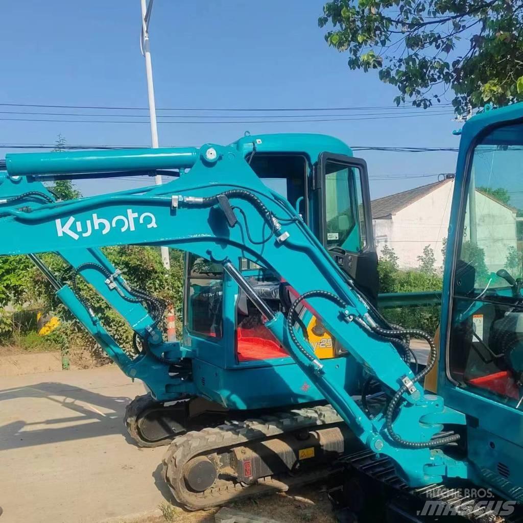 Kubota U 25 Mini bagri <7t