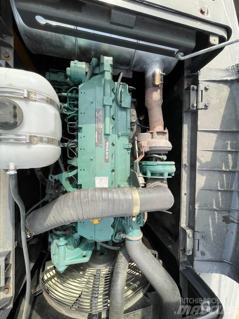 Volvo 290 Bagri goseničarji