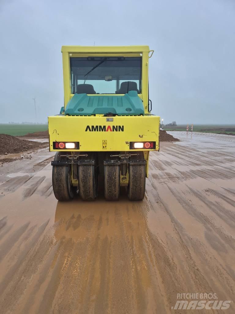 Ammann ART 240 Kolesni valjarji s pnevmatikami