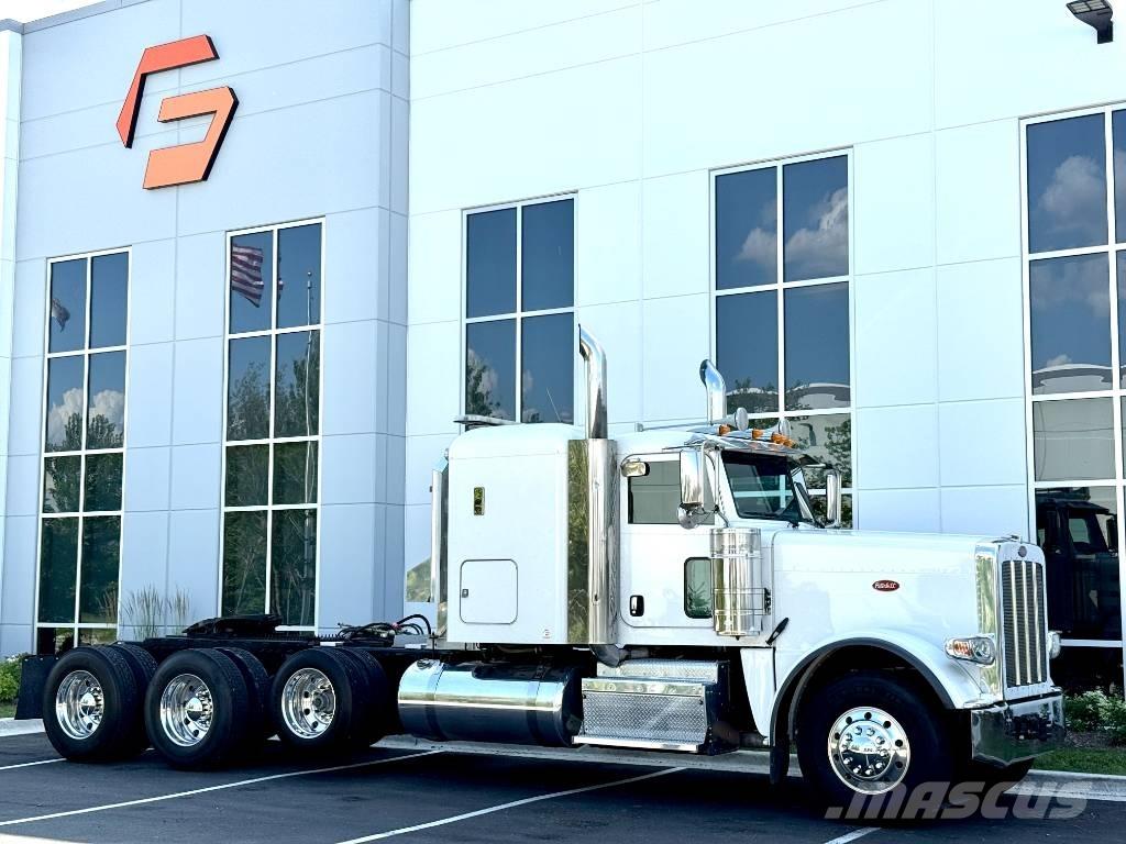 Peterbilt 388 Vlačilci