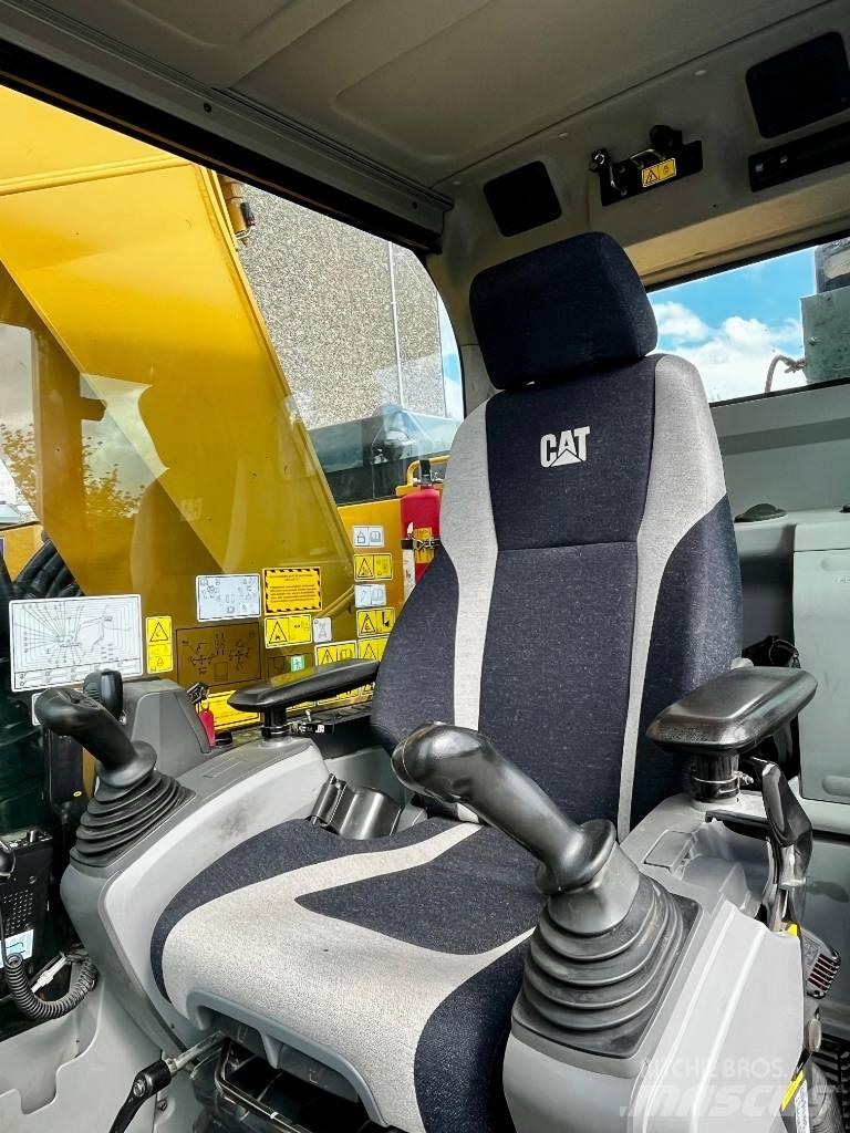 CAT 325 Bagri goseničarji