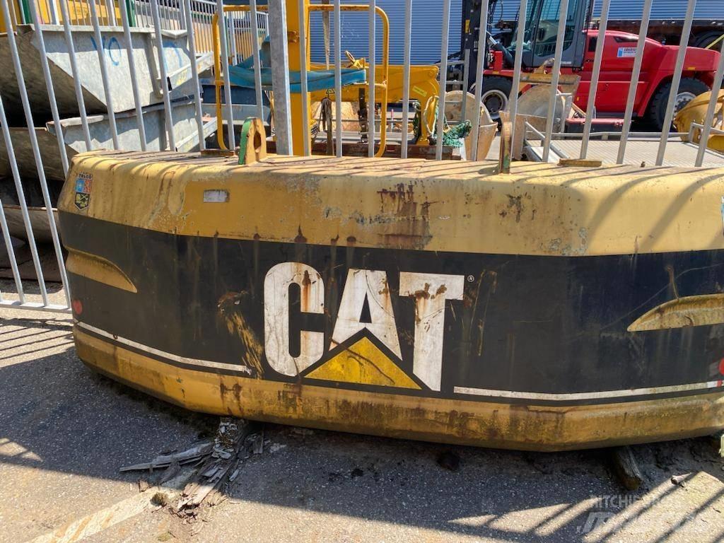 CAT 320, 320B, 320BL Podvozje in vzmetenje