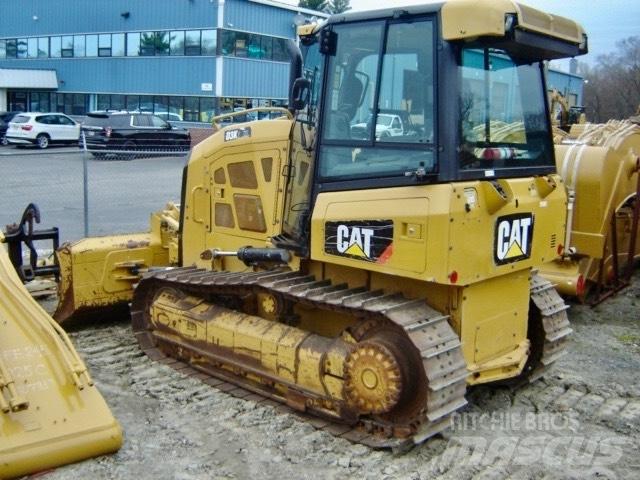 CAT D 3 K 2 XL Buldožerji goseničarji
