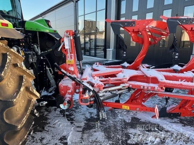 Kubota RM4005V Obračalni plugi