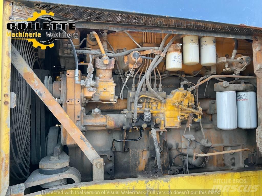 Komatsu WA 600-1 Kolesni nakladalci
