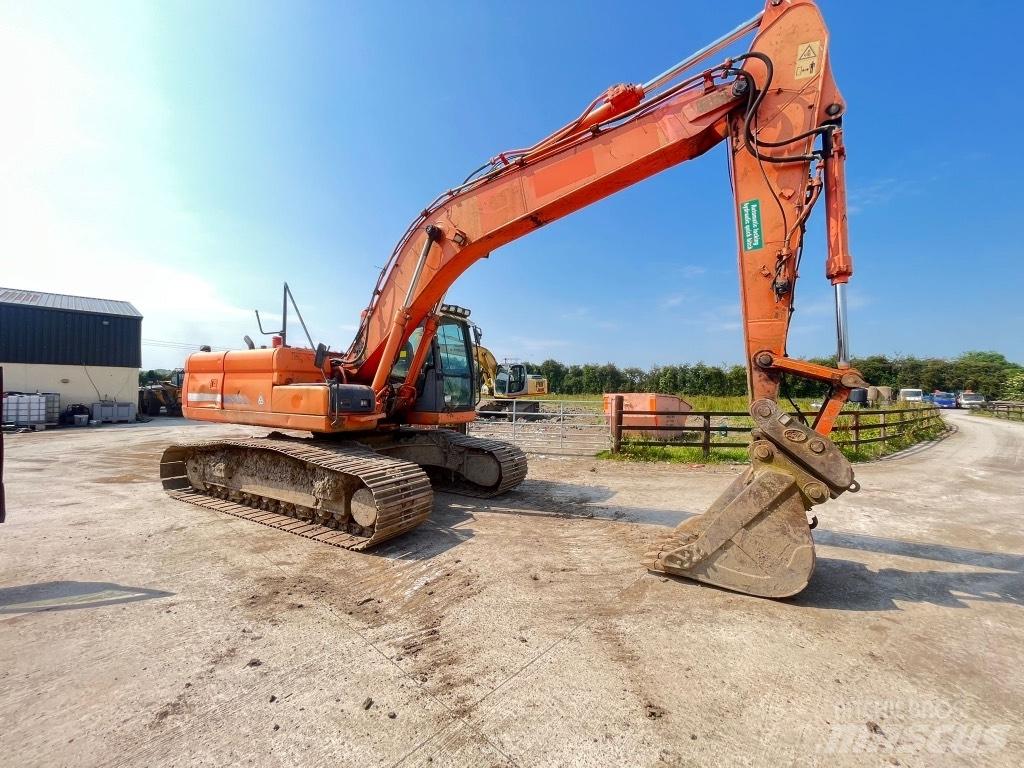 Doosan DX225 Bagri na kolesih
