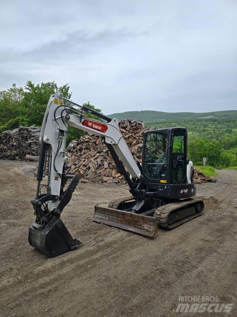 Bobcat E 42 Mini bagri <7t