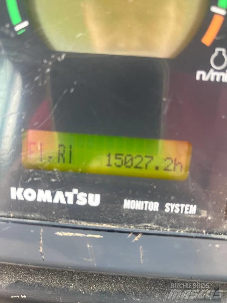 Komatsu D 155 AX-5 Buldožerji goseničarji