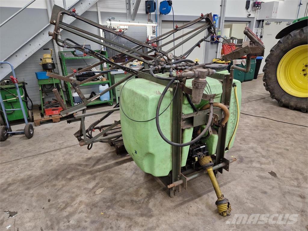 Tecnoma 800 Liter Vlečne škropilnice