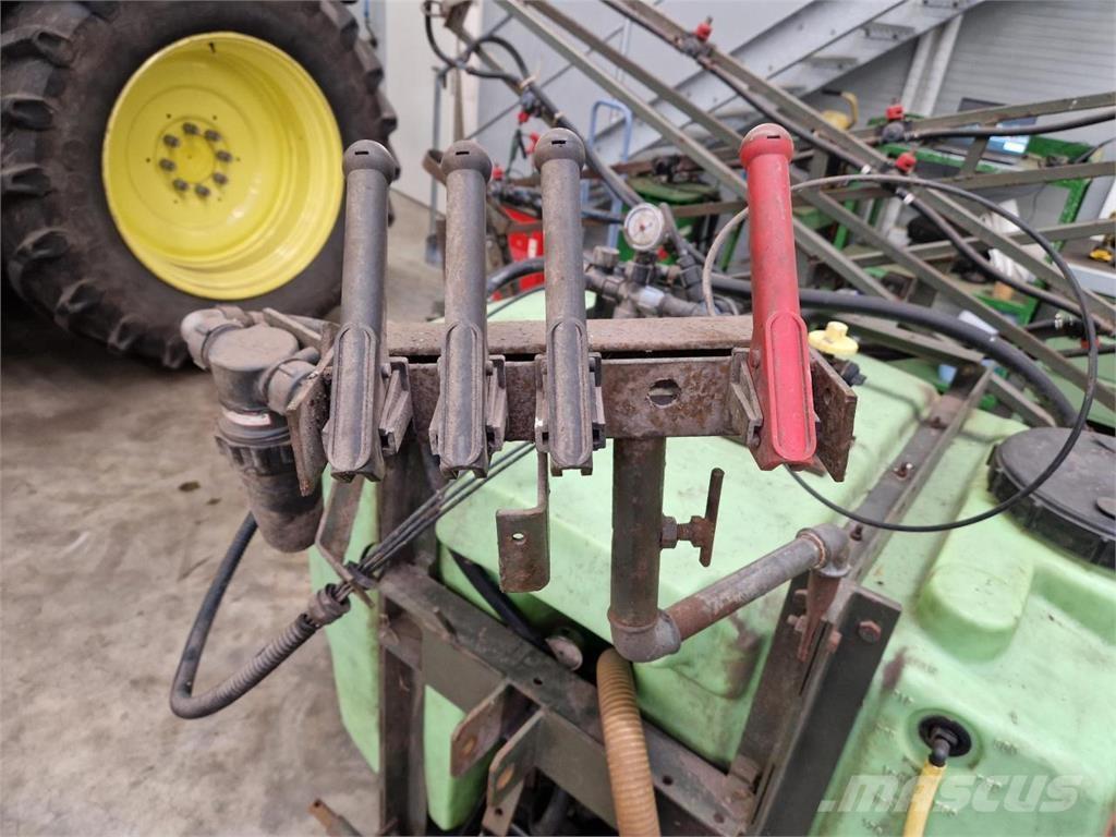 Tecnoma 800 Liter Vlečne škropilnice