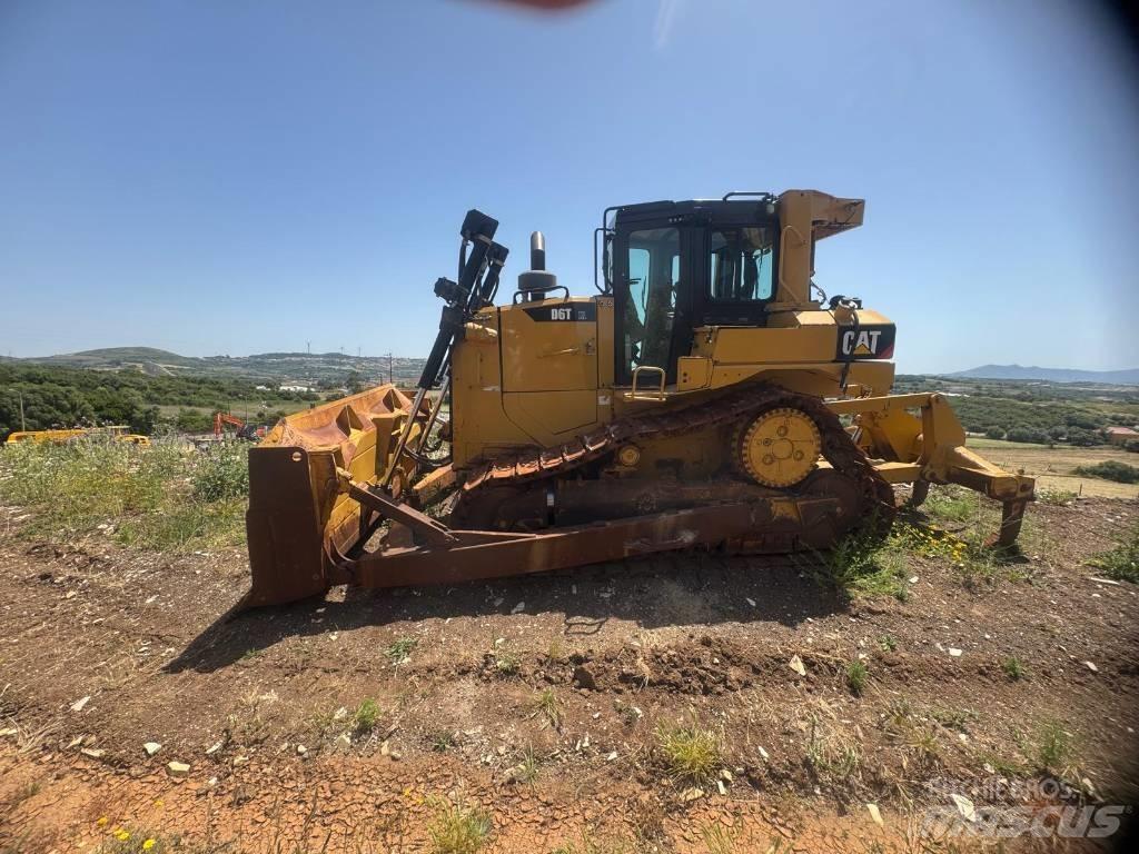 CAT D 6 T XL Buldožerji goseničarji
