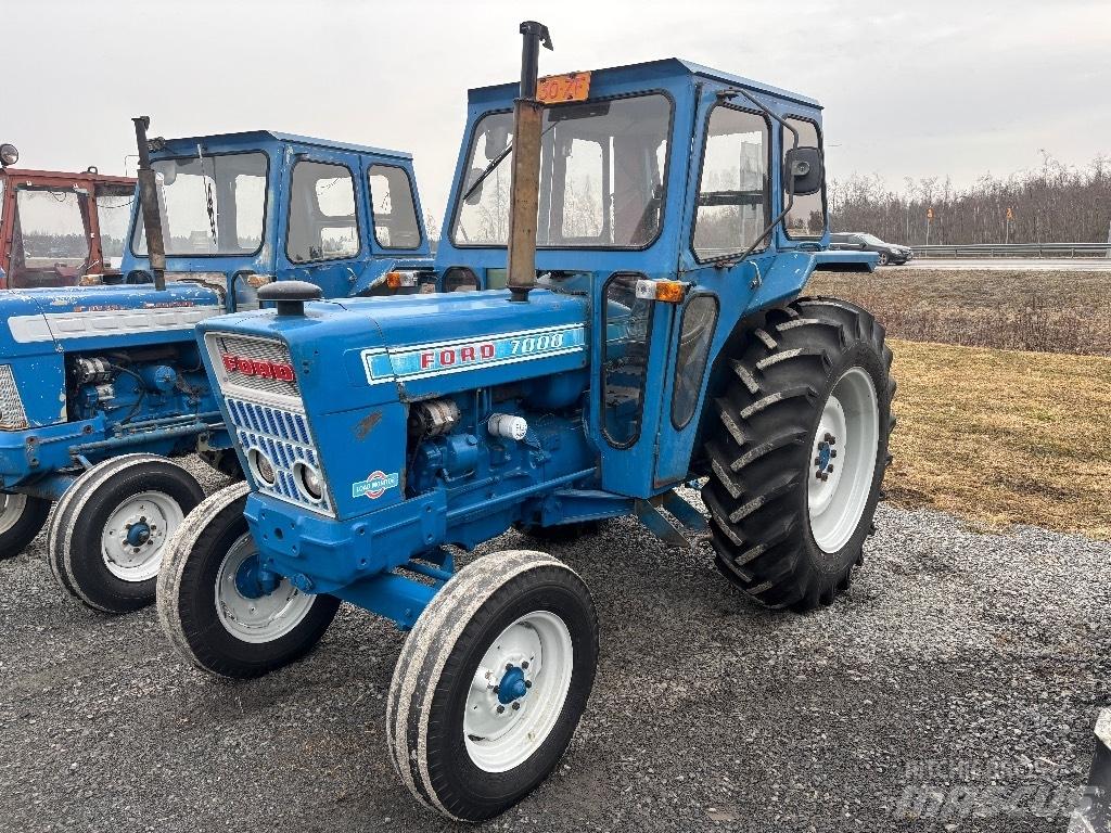 Ford 7000 Traktorji