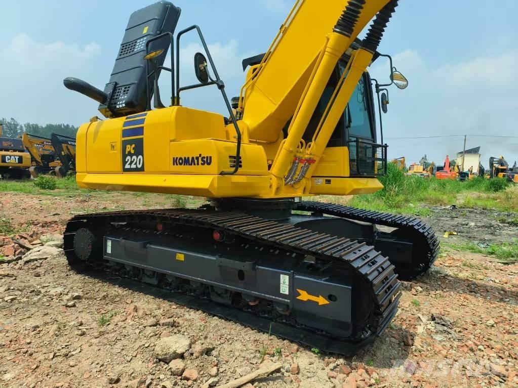 Komatsu PC 220-8 Bagri goseničarji