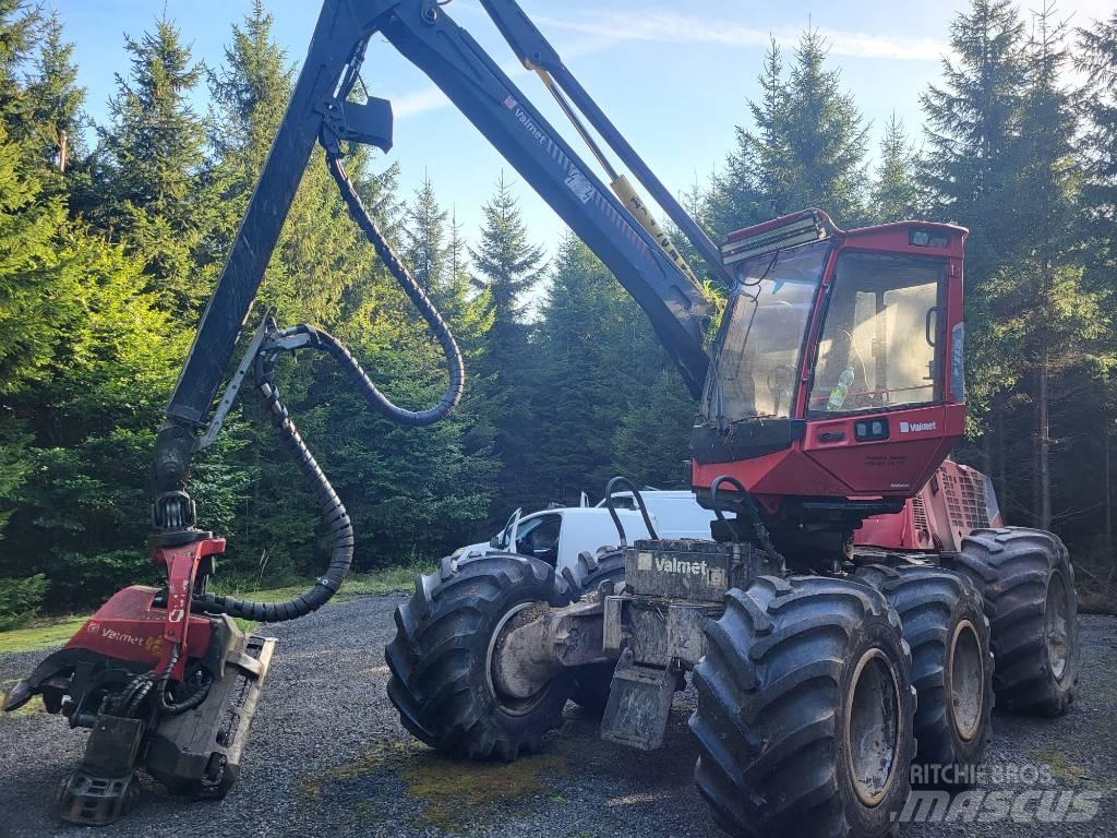 Komatsu 911.4 Harvesterji