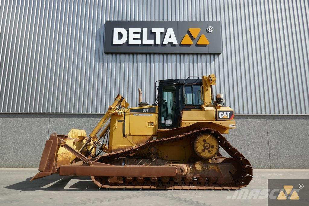 CAT D6T LGP Buldožerji goseničarji