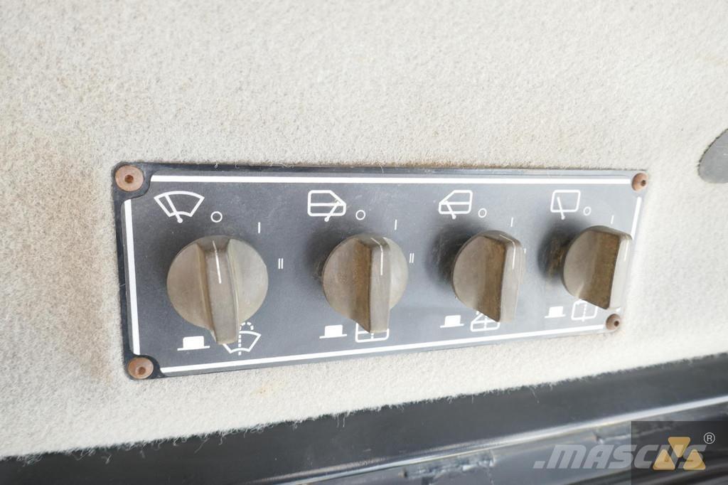 CAT D6T LGP Buldožerji goseničarji