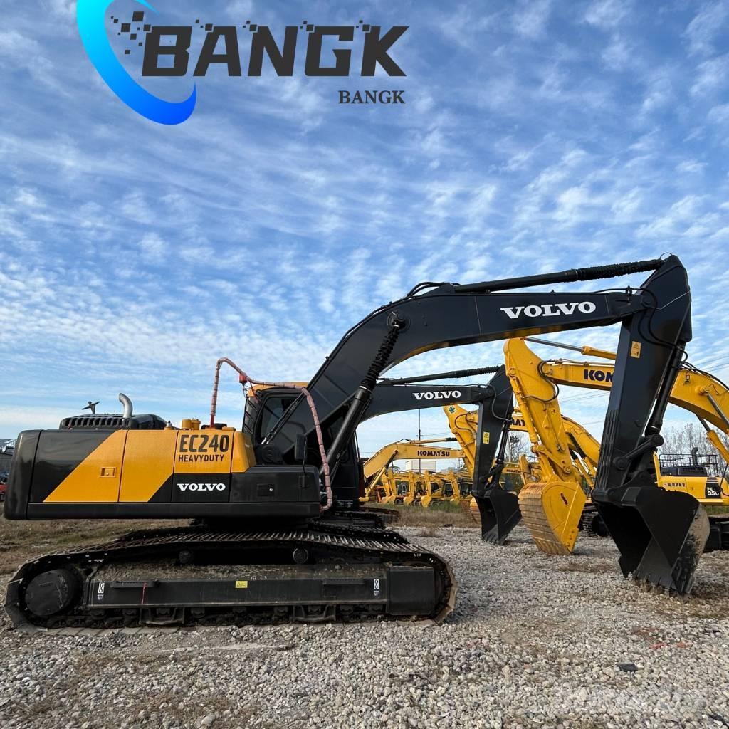 Volvo EC 240 Bagri goseničarji