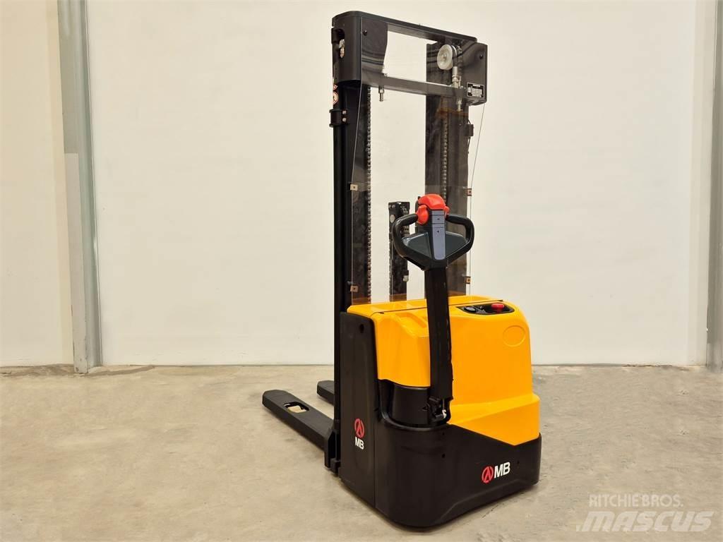  WSA161L Ročni električni viličar