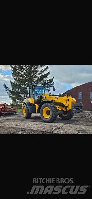 JCB TM 320 S Kmetijski teleskopski nakladalci