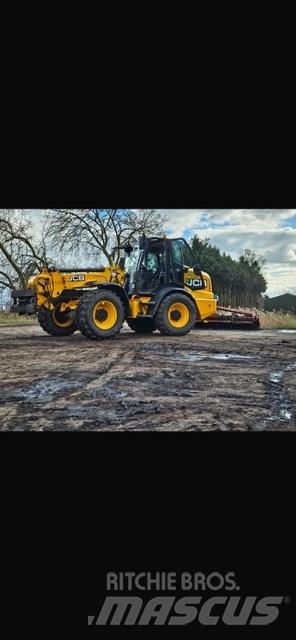 JCB TM 320 S Kmetijski teleskopski nakladalci