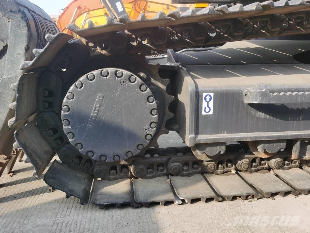 Volvo EC 250 D L Bagri goseničarji