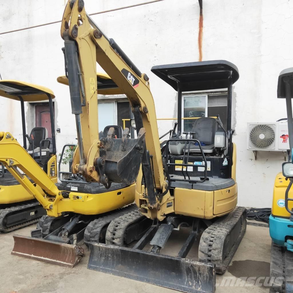 CAT 302CR Mini bagri <7t