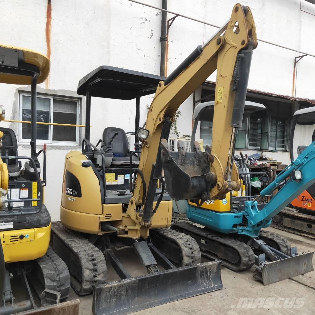 CAT 302CR Mini bagri <7t