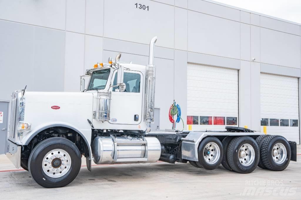 Peterbilt 389 Vlačilci