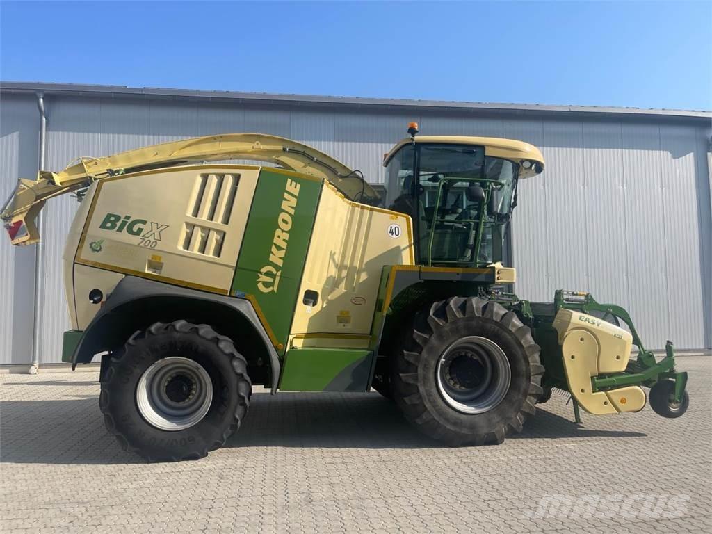 Krone Big X 700 Stroji za krmo na lastni pogon