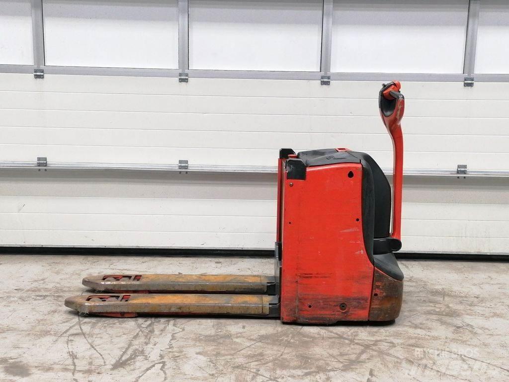 Linde T16L Električni nizko dvižni viličar