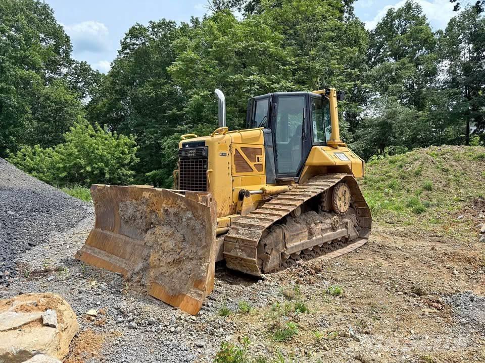 CAT D 6 N XL Buldožerji goseničarji