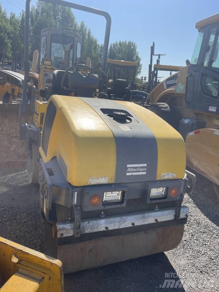 Dynapac CC 1250 Dvojni valjarji