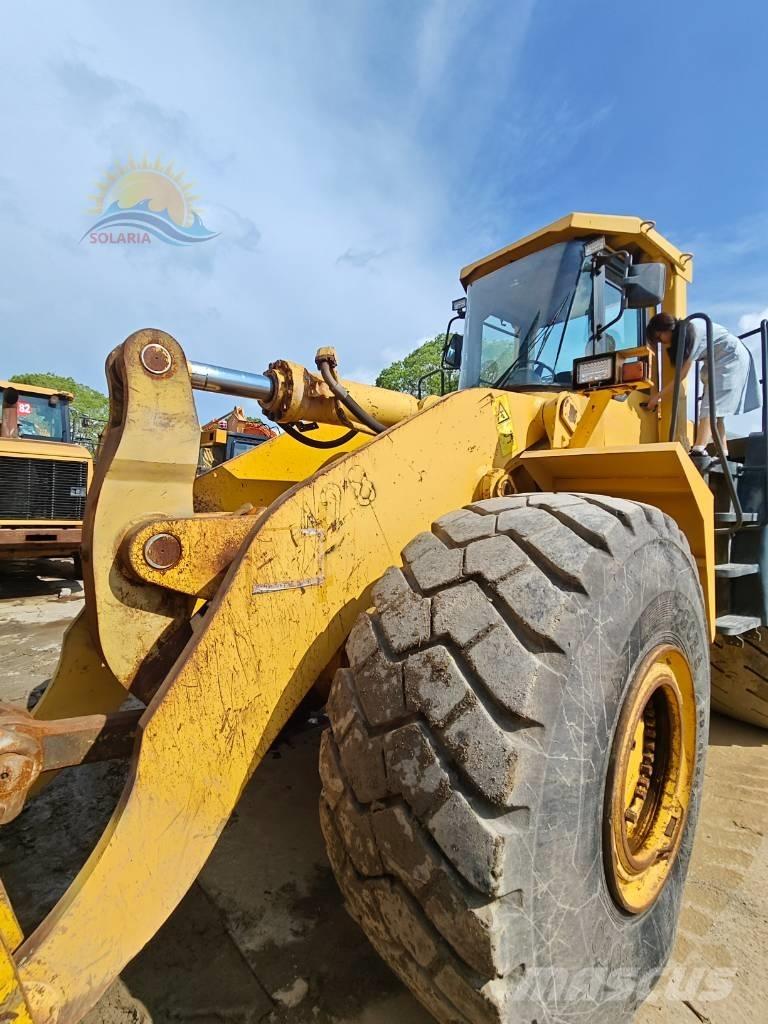 Komatsu WA 500-3 Kolesni nakladalci