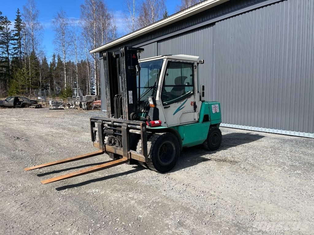 Mitsubishi FD45K2 Dizelski viličarji