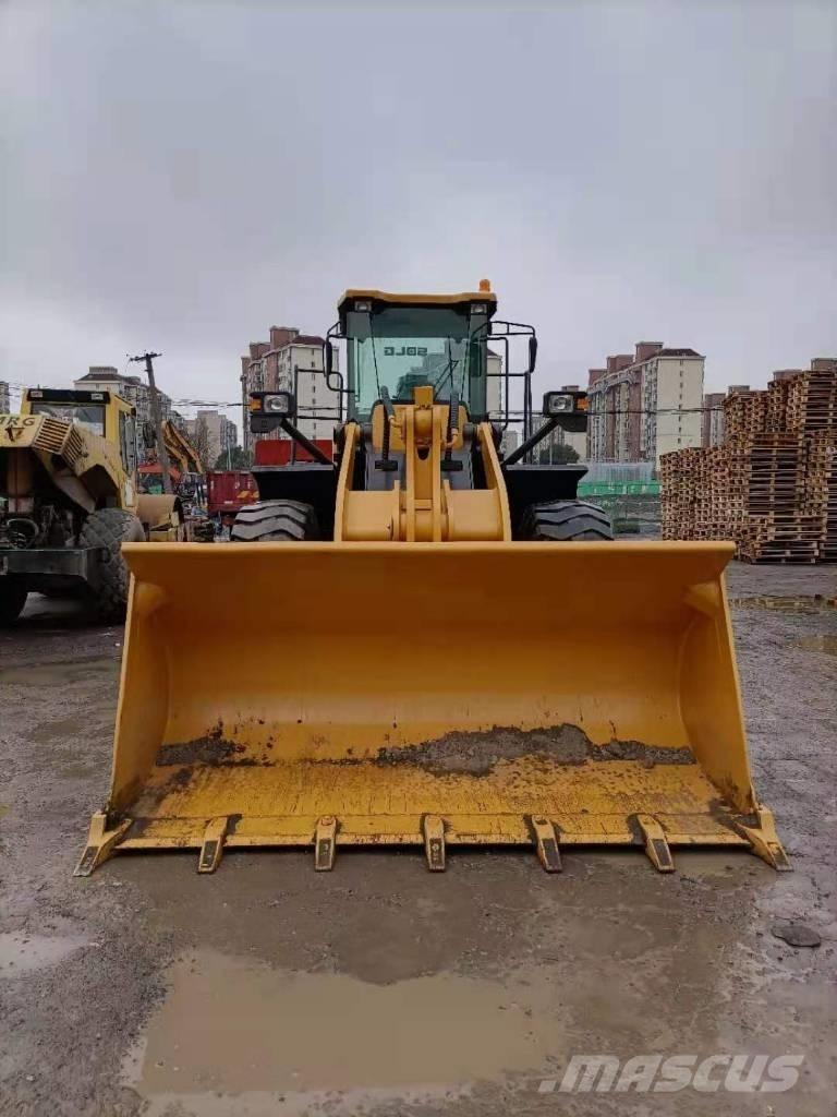 SDLG LG 956 L Kolesni nakladalci