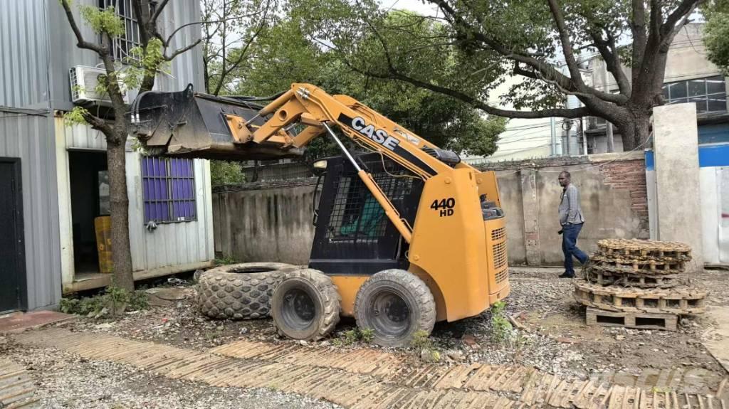 CASE 440 Skid steer mini nakladalci