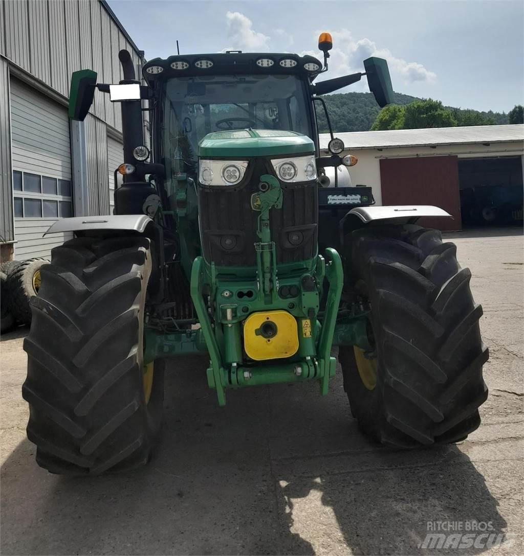 John Deere 6R 215 Traktorji