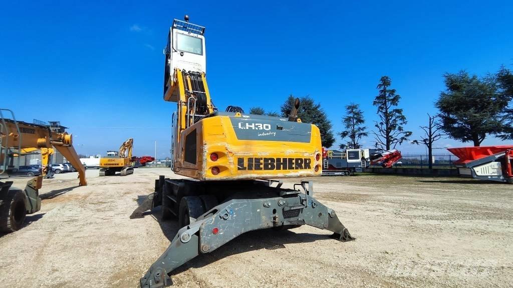 Liebherr LH 30 M Bagri za prekladanje primarnih/sekundarnih surovin